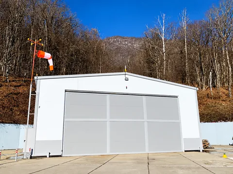 Авиационный ангар 15 x 14 x 7 м для базирования и обслуживания частного вертолета — фото 6