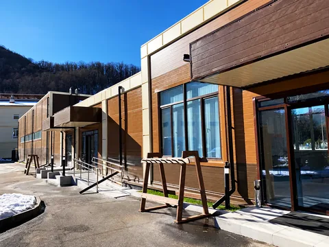 Комплекс для базирования, обслуживания вертолетной техники, с VIP терминалом и залом ожидания для прибывания гостей и обслуживающего персонала вертолетного комплекса. — фото 9