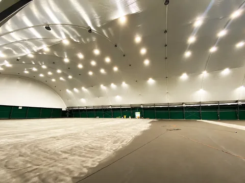 Спортивный теннисный центр круглогодичного использования на Мосфильмовской улице — фото 23