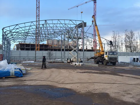 Быстровозводимый ангар из металлоконструкции для вертолетов в бизнес-парке «Гринвуд» — фото 9